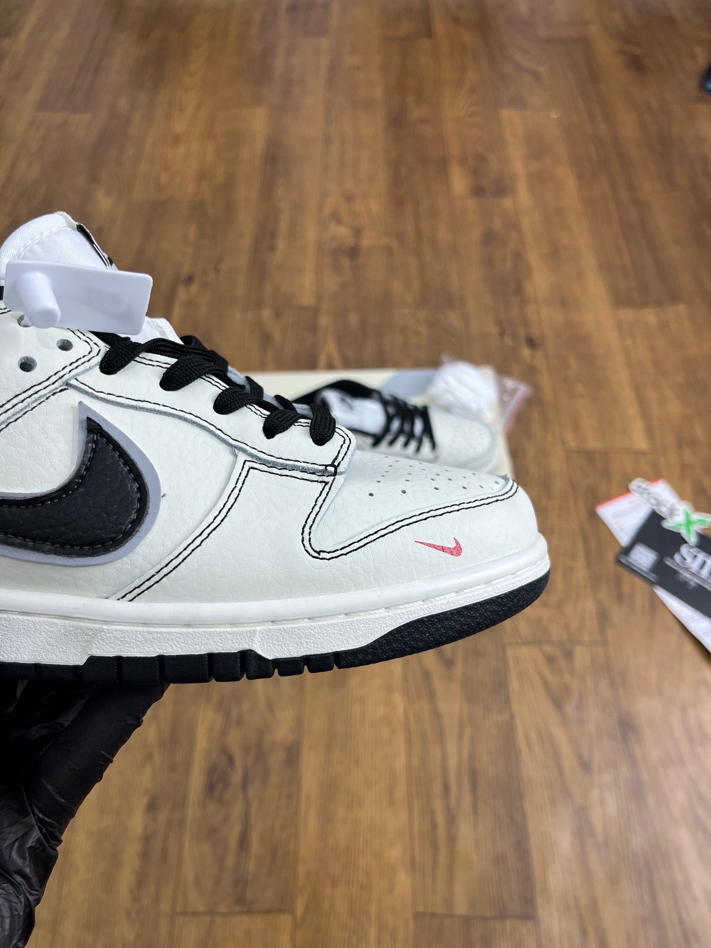 Supreme x SB Dunk Low Dark Red Off White RM2308-235