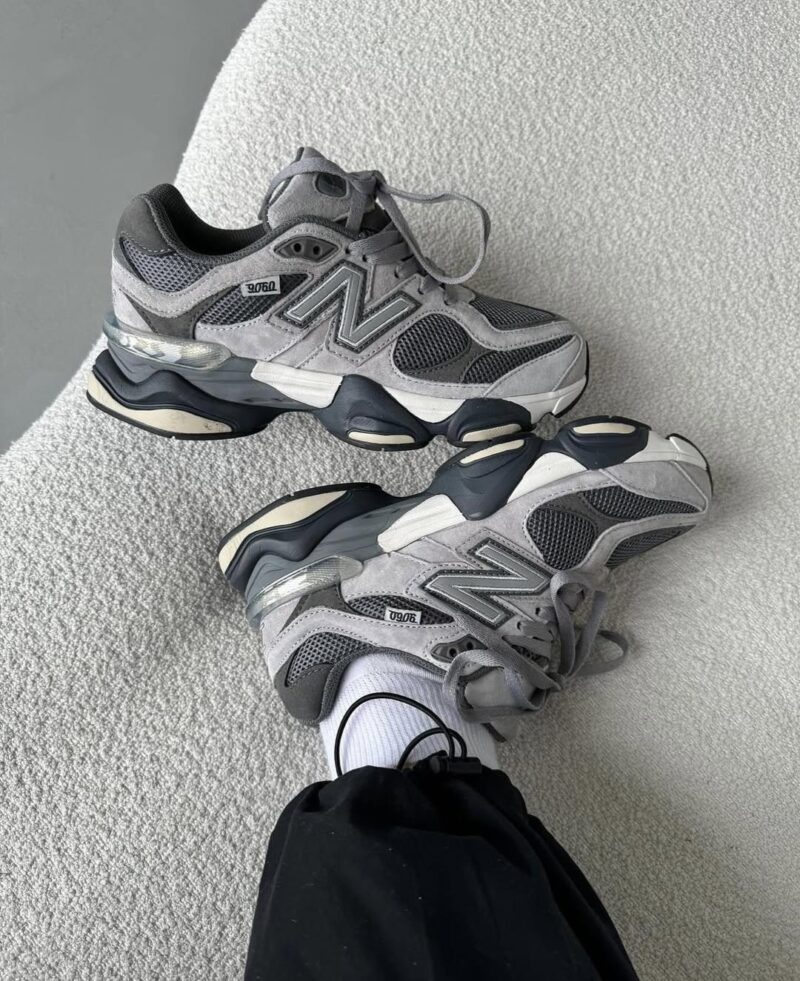 New balance 9060 dark grey - Image 4
